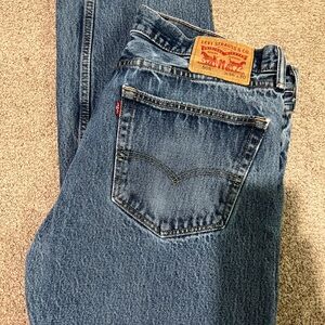 Levi's Classic Straight Men's Jeans in Denim Blue
